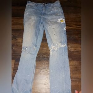 EXPRESS GIRLFRIEND HIGH RISE UNIQUE FLATTERING JEANS 4 STRETCH DISTRESSED FLOWER